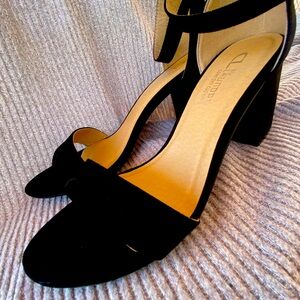 CL by Laundry Black Chunk Heel